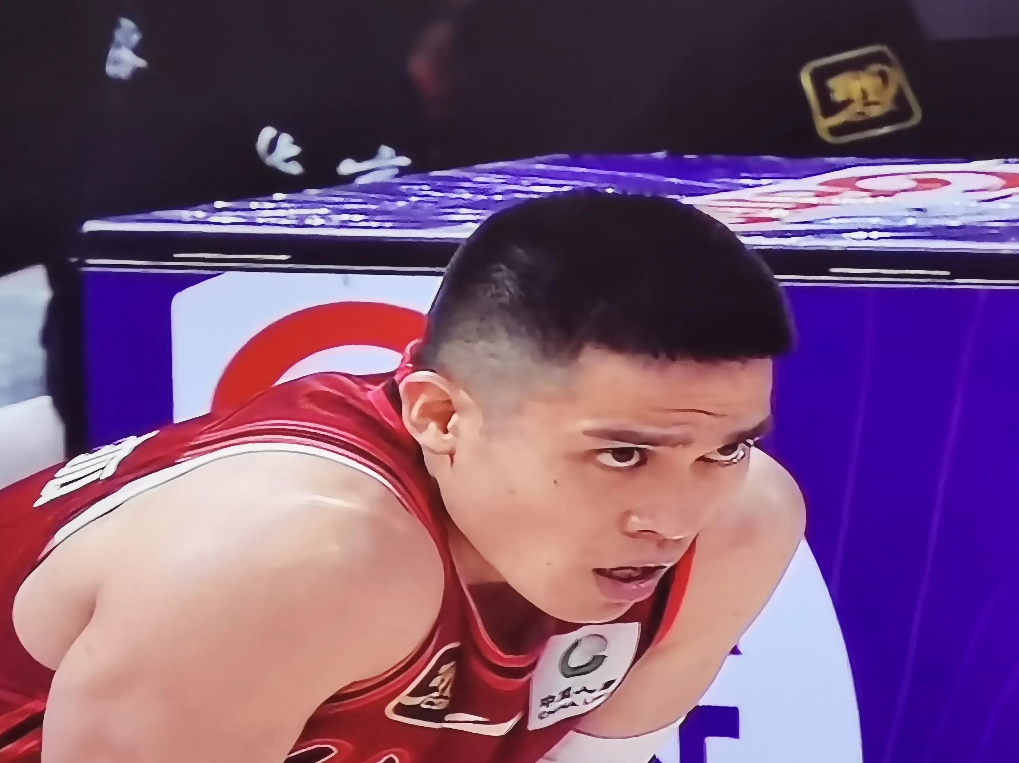 包含多特蒙德训练开放日，窗口期单刀错失引欢呼，CBA常规赛在即，球队文化再被提及的词条